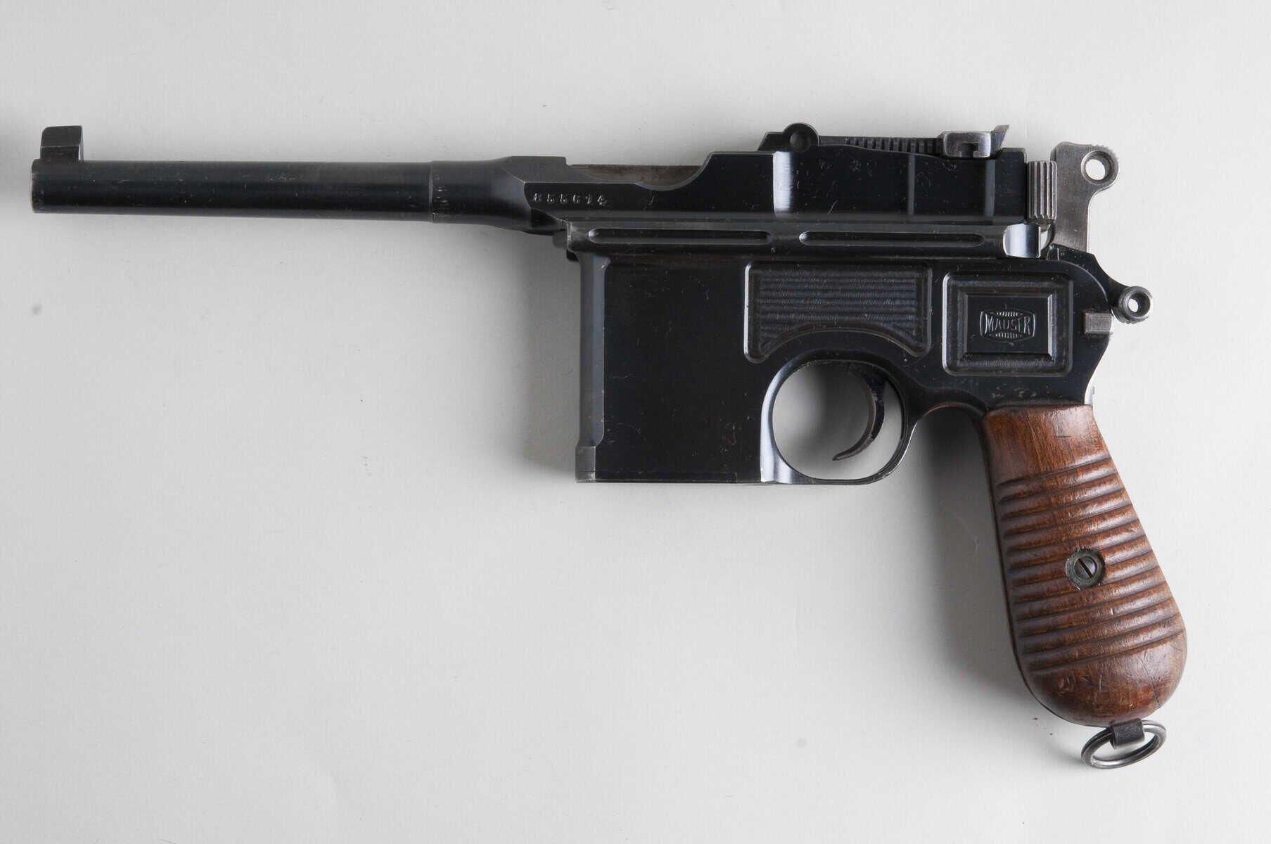 Mauser C96 Broomhandle semi-automatic pistol, right side profile